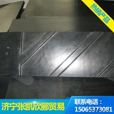 生產(chǎn)銷售耐高溫橡膠輸送帶、花紋輸送帶,、耐磨橡膠傳送帶