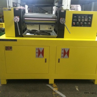 XH-401CE-160 硅膠開(kāi)放式煉膠機(jī) 兩輥開(kāi)煉機(jī) 混煉機(jī) 實(shí)驗(yàn)型混合機(jī)