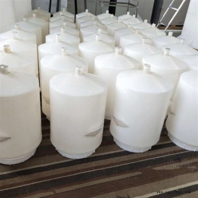 鋼聯(lián)建 塑料容器制品包括塑料桶,，塑料水箱，塑料水塔,，塑料罐等質(zhì)量保障廠家直銷價格優(yōu)惠