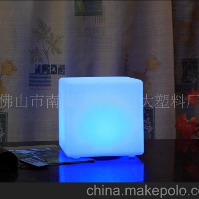 加工定制發(fā)光燈箱座椅，LED休閑座椅，滾塑加工成型(圖)