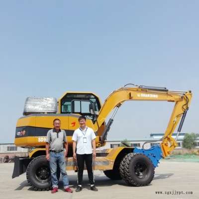 國產(chǎn)輪式挖掘機(jī)供應(yīng)商四輪定位輪胎式挖掘機(jī)報價