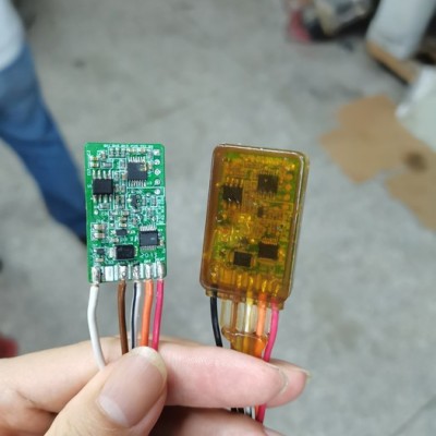 掃地機(jī)線路板線束防水低壓注塑模具,，膠料