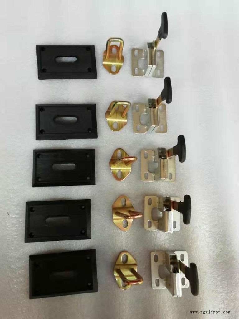 弘鼎工程機(jī)械 供應(yīng)濾芯 徐工壓路機(jī)輪胎廠家 弘鼎工程機(jī)械 供應(yīng)濾芯 徐工壓路機(jī)輪胎廠家