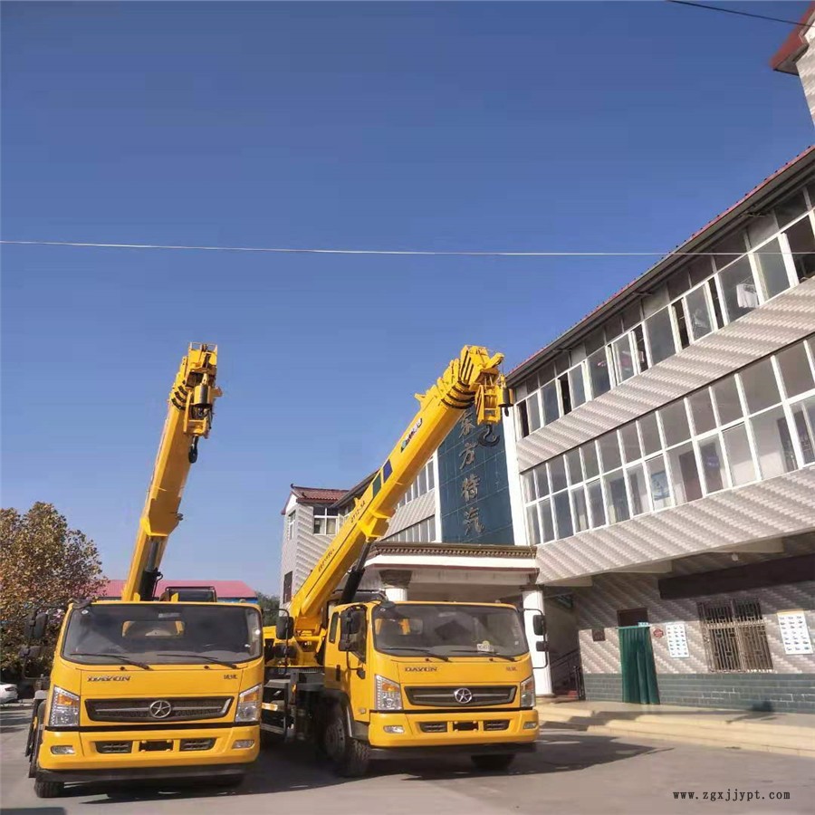 東方特汽供應(yīng) 12噸噸汽車吊起吊參數(shù)  汽車吊和輪胎起重機(jī)   歡迎選購