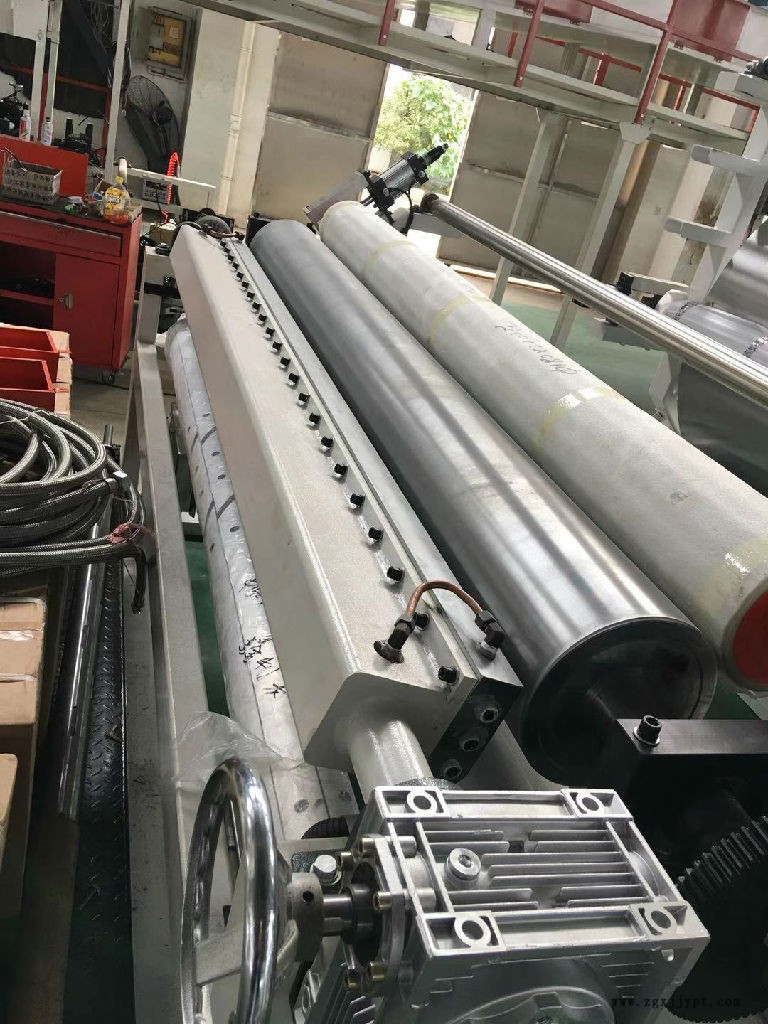 江蘇油膠復合機廠家 TPU薄膜復合機 皮革面料復合機 泡棉多功能復合機