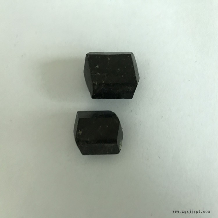 現(xiàn)貨供應(yīng)琳達(dá)白色駐極母粒 電氣石顆粒電氣石顆粒納米電氣石